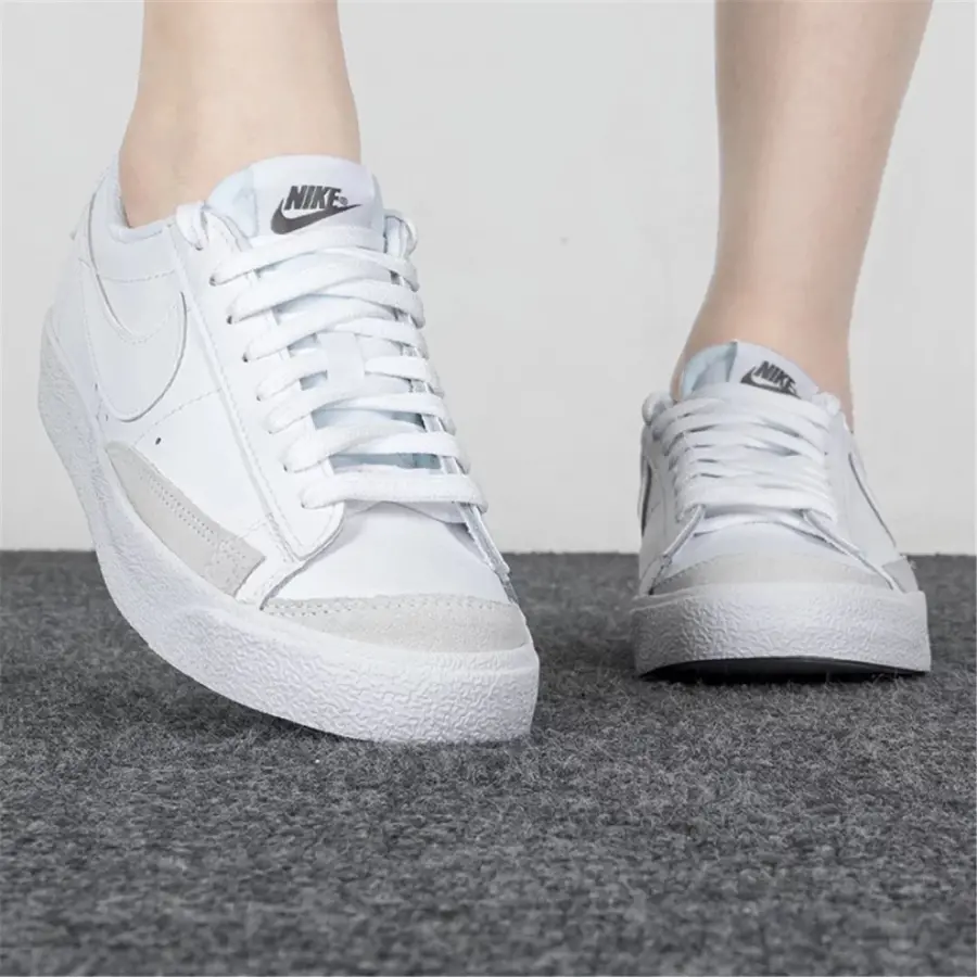 Alternative view of Giày Nike Blazer Low '77 'Black White' DA4074-110