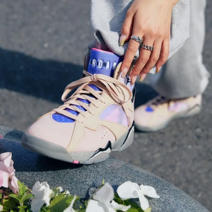 Alternative view of Giày Nike Air Jordan 7 Retro SE 'Sapphire' DJ2636-204