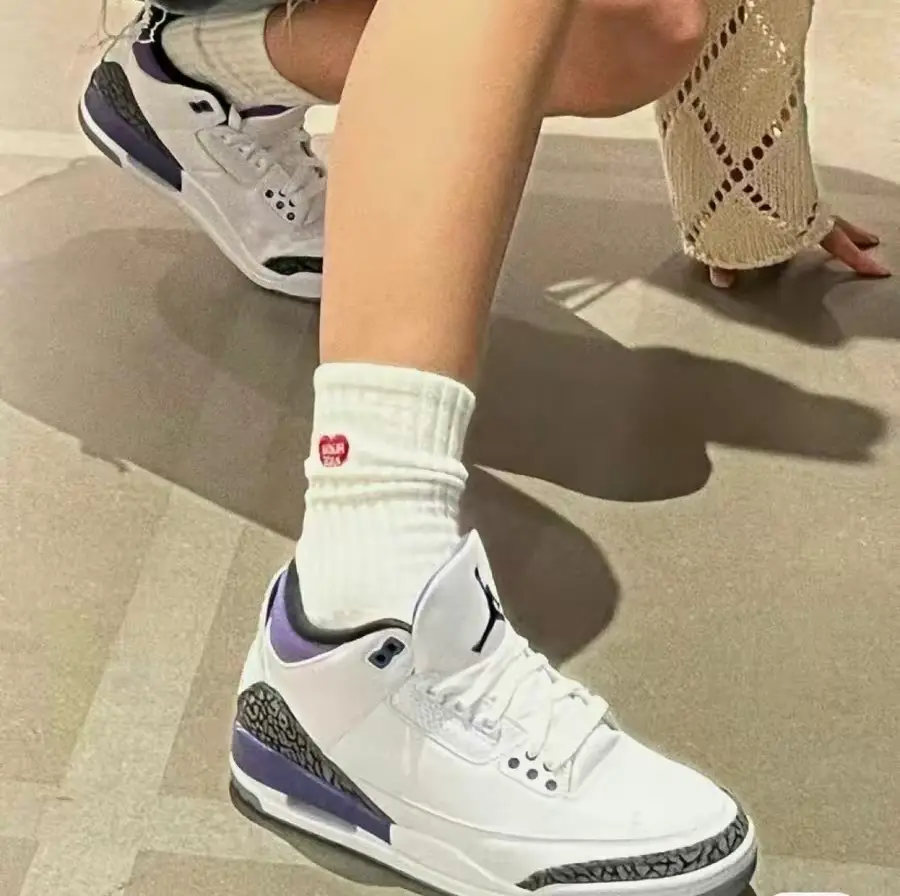 Alternative view of Giày Nike Jordan 3 Retro GS 'Dark Iris' DM0967-105