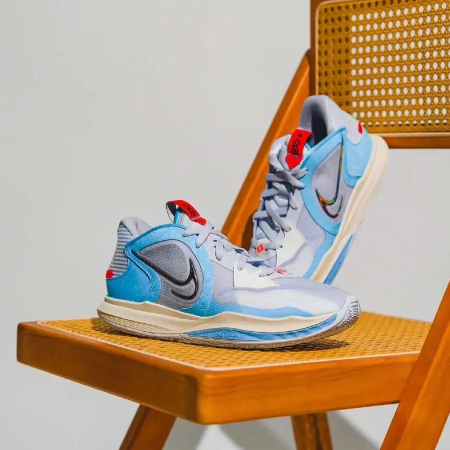 Alternative view of Giày Nike Kyrie Low 5 'Football Grey' DJ6012-003