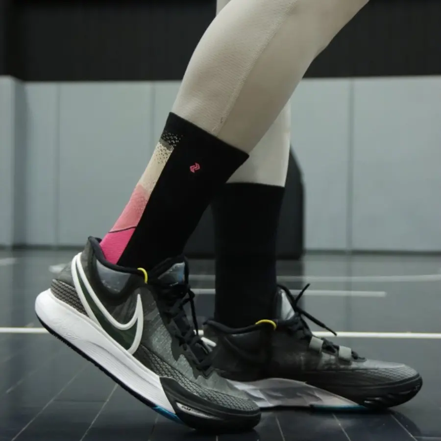 Alternative view of Giày Nike Kyrie 8 EP 'Orca' DJ6016-001