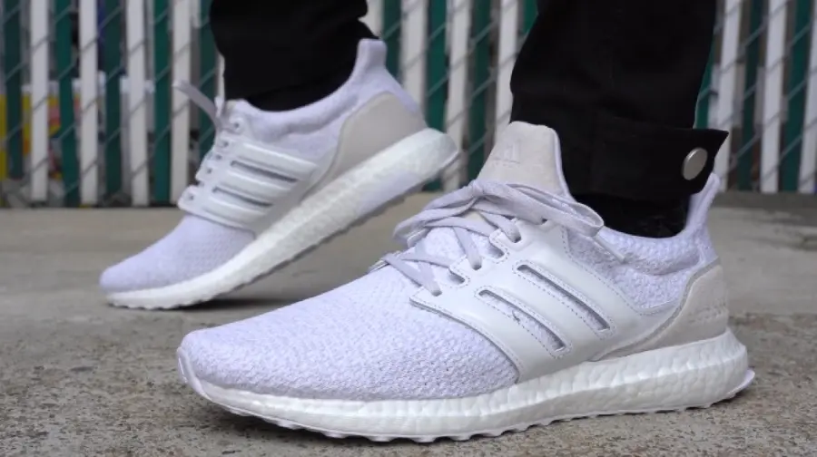 Alternative view of Giày Adidas Wmns UltraBoost DNA 'Cloud White' FW4901