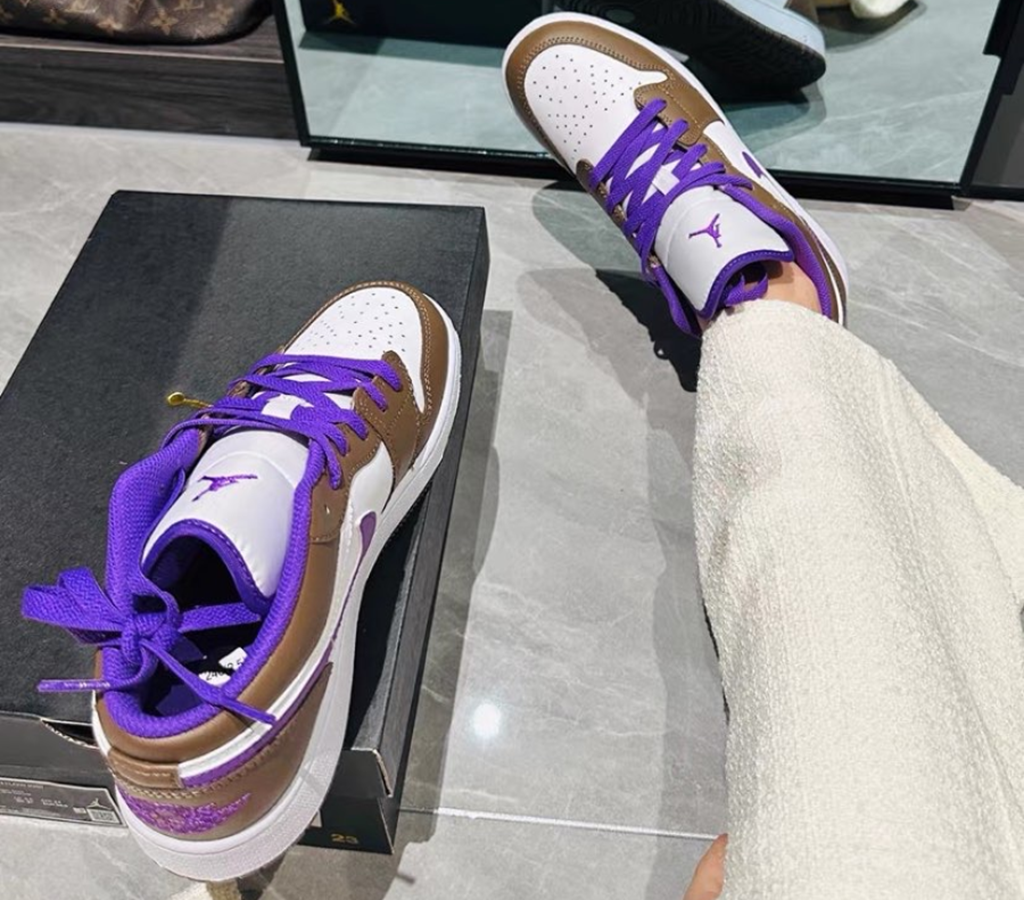 Giày Nike Air Jordan 1 Low GS 'Palomino' 553560-215 - Ảnh 5