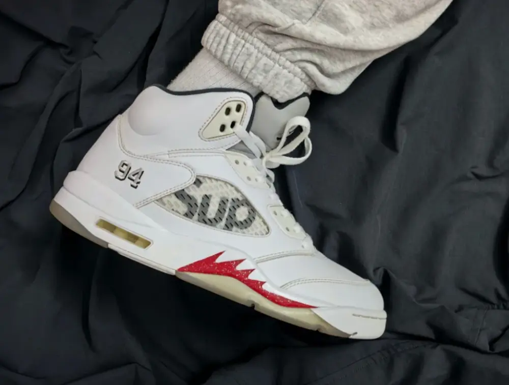 Giày Nike Supreme x Air Jordan 5 Retro 'White' 824371-101 - Ảnh 4