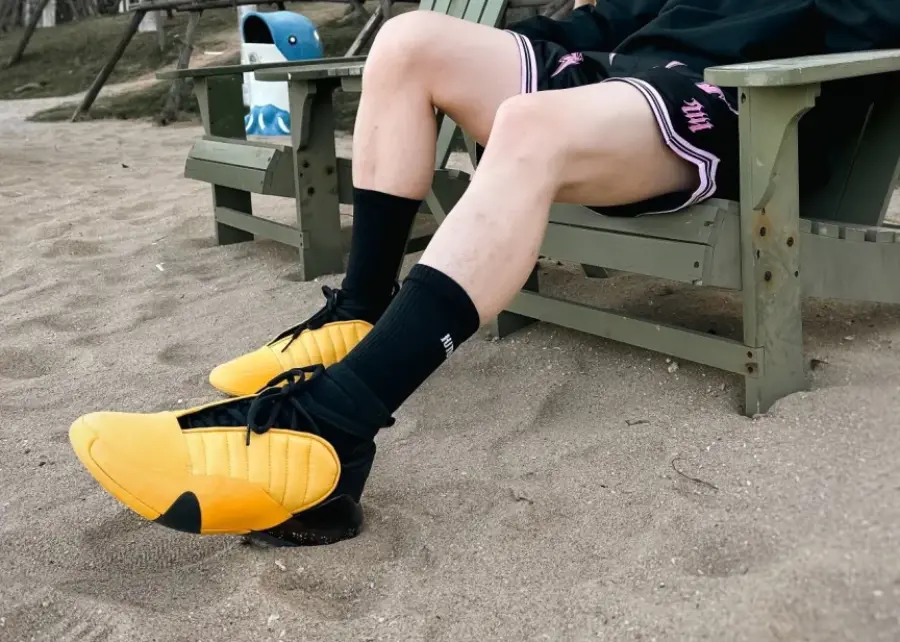 Alternative view of Giày Adidas Harden Vol. 7 'Crew Yellow' HQ3426