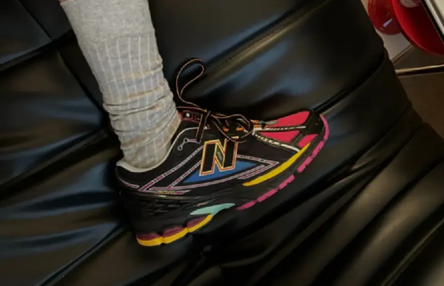 Giày New Balance 1906R 'Neon Nights' M1906RCP - Ảnh 3
