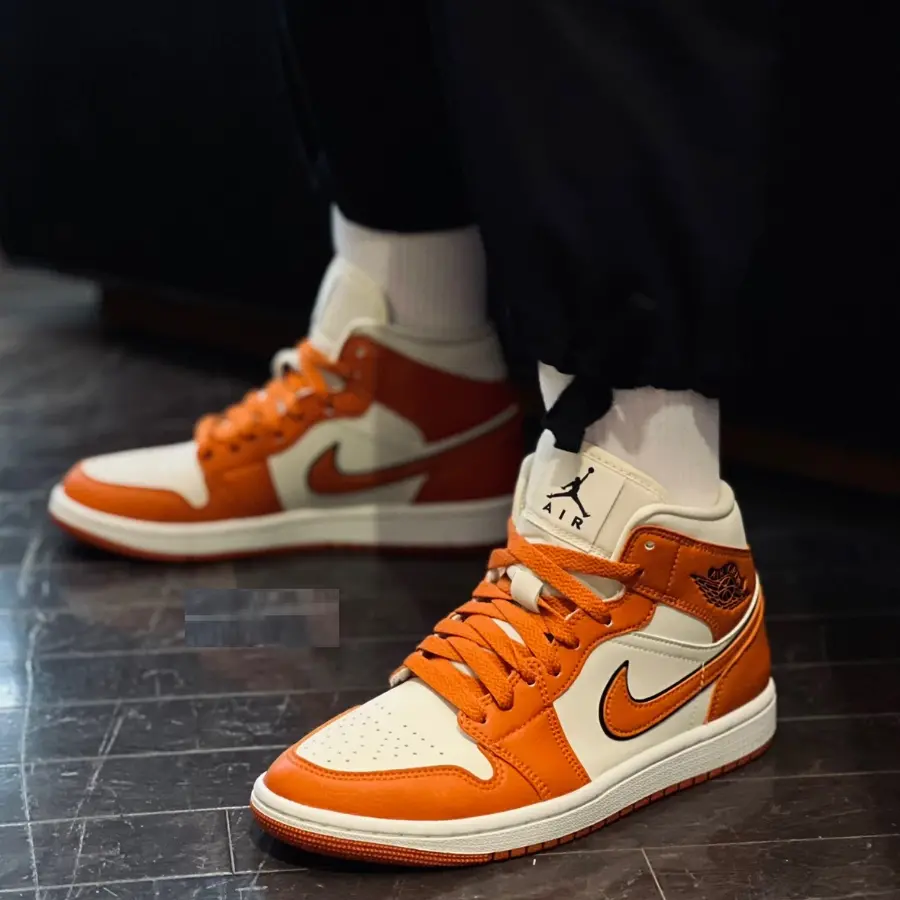 Giày Nike Air Jordan 1 Mid SE 'Sport Spice' DV1302-100 - Ảnh 3