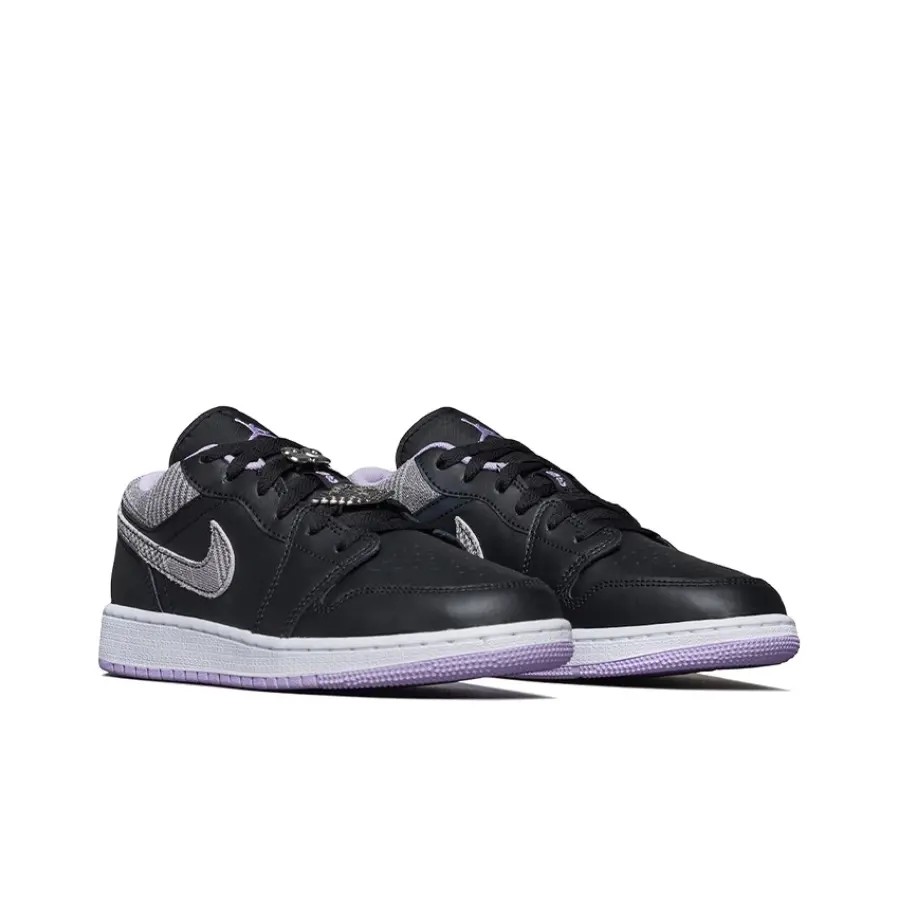 Alternative view of Giày Nike Air Jordan 1 Low 'Houndstooth' DH0570-015