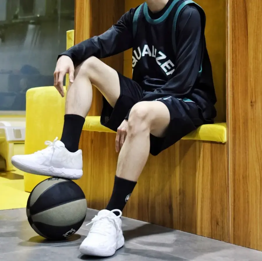 Giày Puma MB.01 Low Arriving In This Month 'Triple White' 376941-04 - Ảnh 3