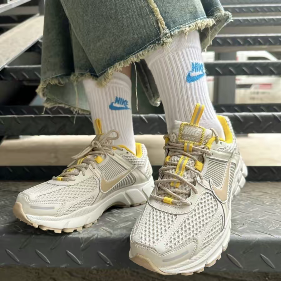 Giày Nike Air Zoom Vomero 5 'Light Bone' FJ7694-020 - Ảnh 4