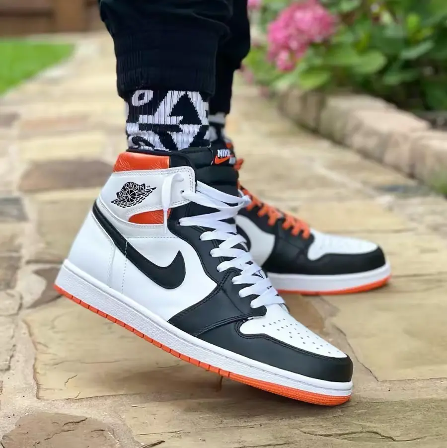 Giày Nike Air Jordan 1 Retro High OG 'Electro Orange' 555088-180 - Ảnh 8