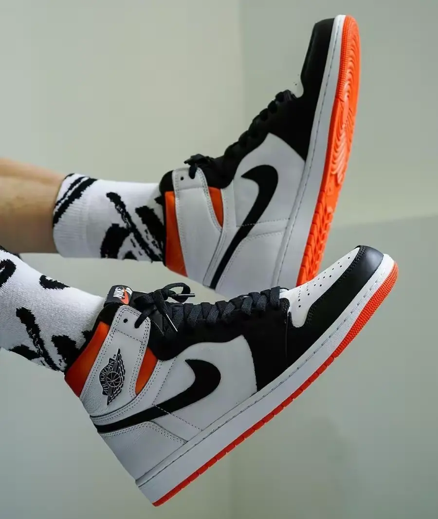 Giày Nike Air Jordan 1 Retro High OG 'Electro Orange' 555088-180 - Ảnh 6
