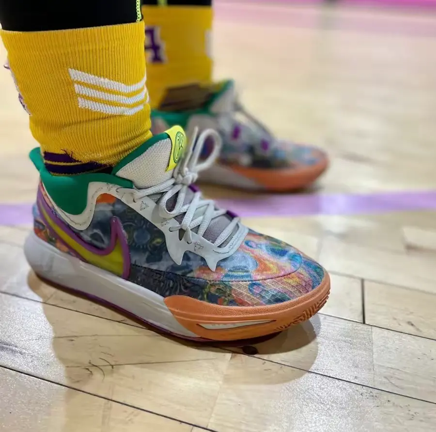 Giày Nike Kyrie 8 GO GS 'Circle Of Life' DQ8076-011 - Ảnh 3