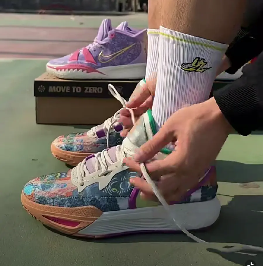 Alternative view of Giày Nike Kyrie 8 GO GS 'Circle Of Life' DQ8076-011