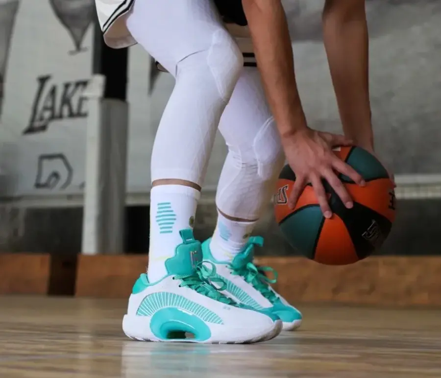 Alternative view of Giày Nike Guo Ailun x Air Jordan 35 Low PF 'Jade' DJ2994-100