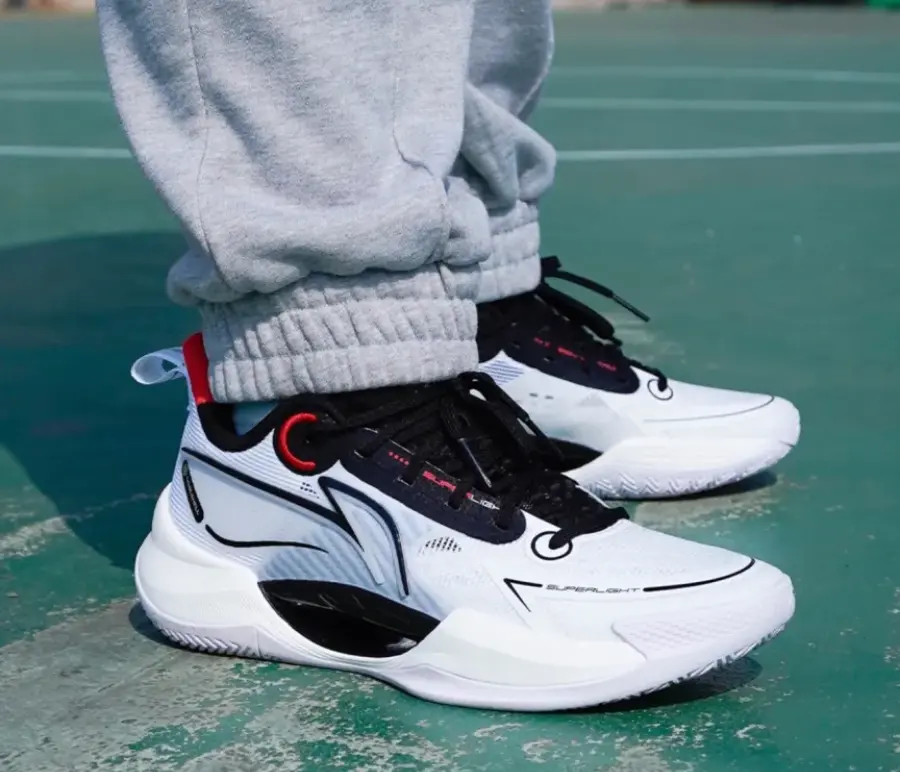 Giày Lining Ultra Light 2022 V2 'White' ABAT029-1 - Ảnh 3