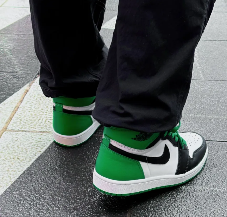 Giày Nike Air Jordan 1 Retro High OG 'Lucky Green' DZ5485-031 - Ảnh 6