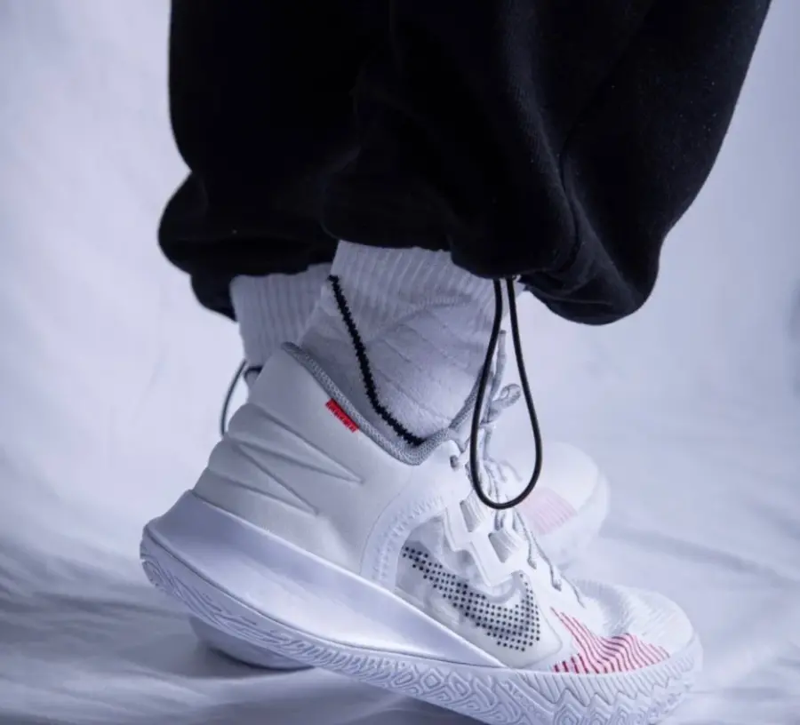 Giày Nike Kyrie Flytrap 5 'White University Red' CZ4100-100 - Ảnh 6