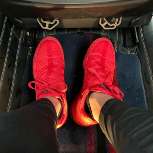 Alternative view of Giày Under Armour HOVR Phantom 2 'Red' 3024806-600