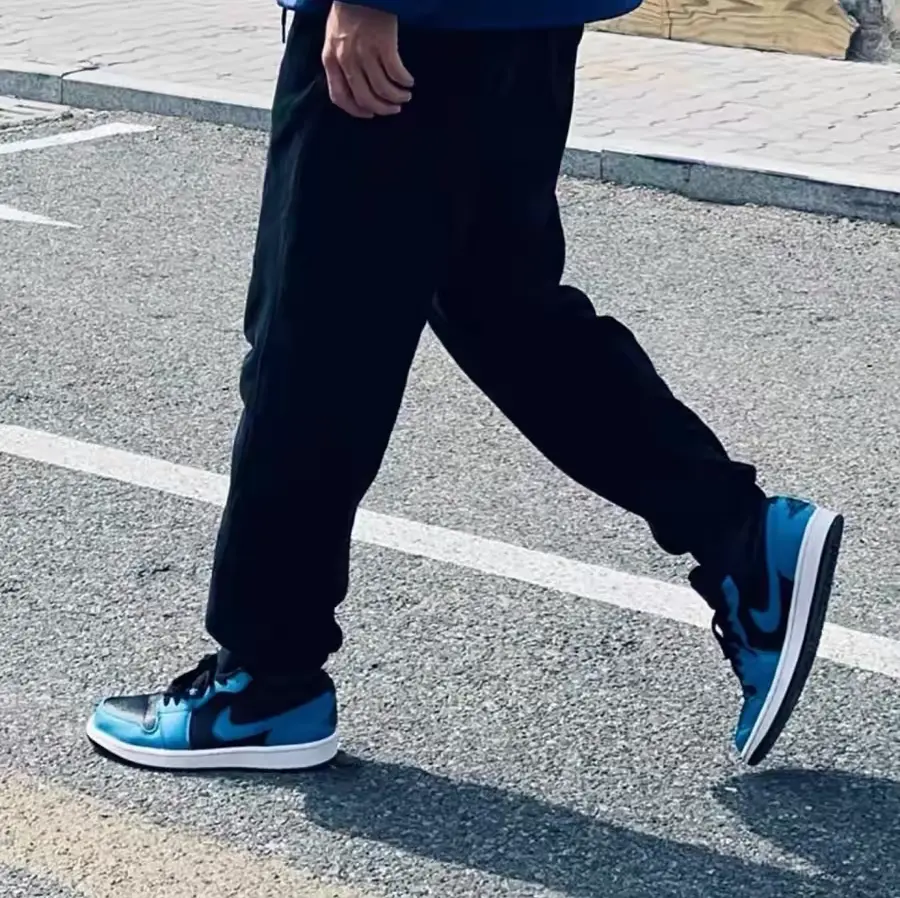 Giày Nike Air Jordan 1 Low 'Laser Blue' 553558-410 - Ảnh 5