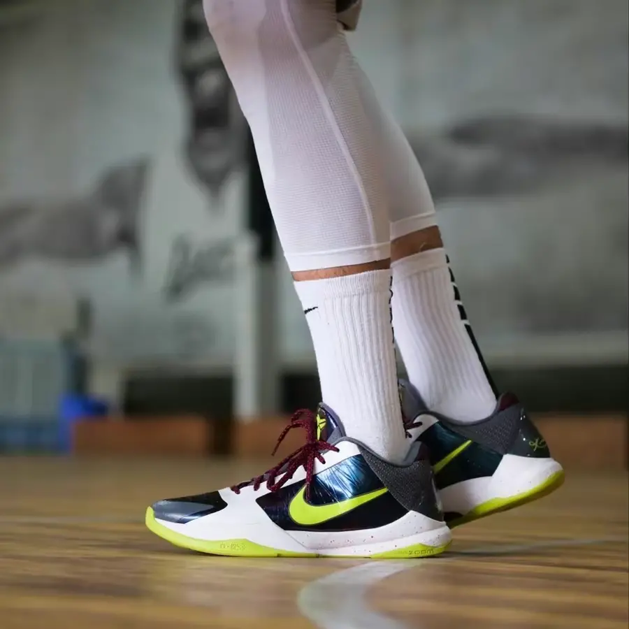 Giày Nike Zoom Kobe 5 Protro 'Chaos' CD4991-100 - Ảnh 10