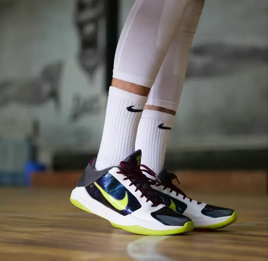 Giày Nike Zoom Kobe 5 Protro 'Chaos' CD4991-100 - Ảnh 9