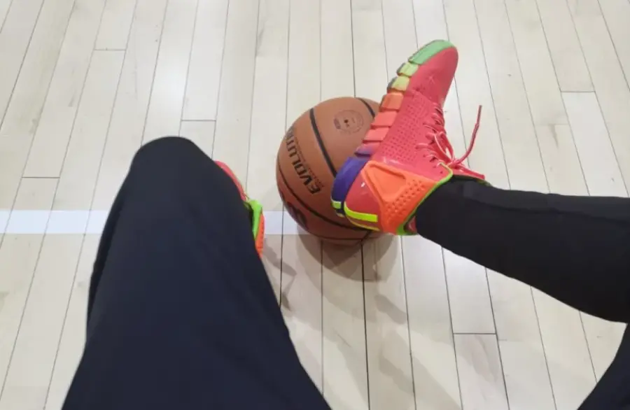 Giày Adidas D Rose 4 Restomod 'Solar Red Rainbow' FX5014 - Ảnh 4