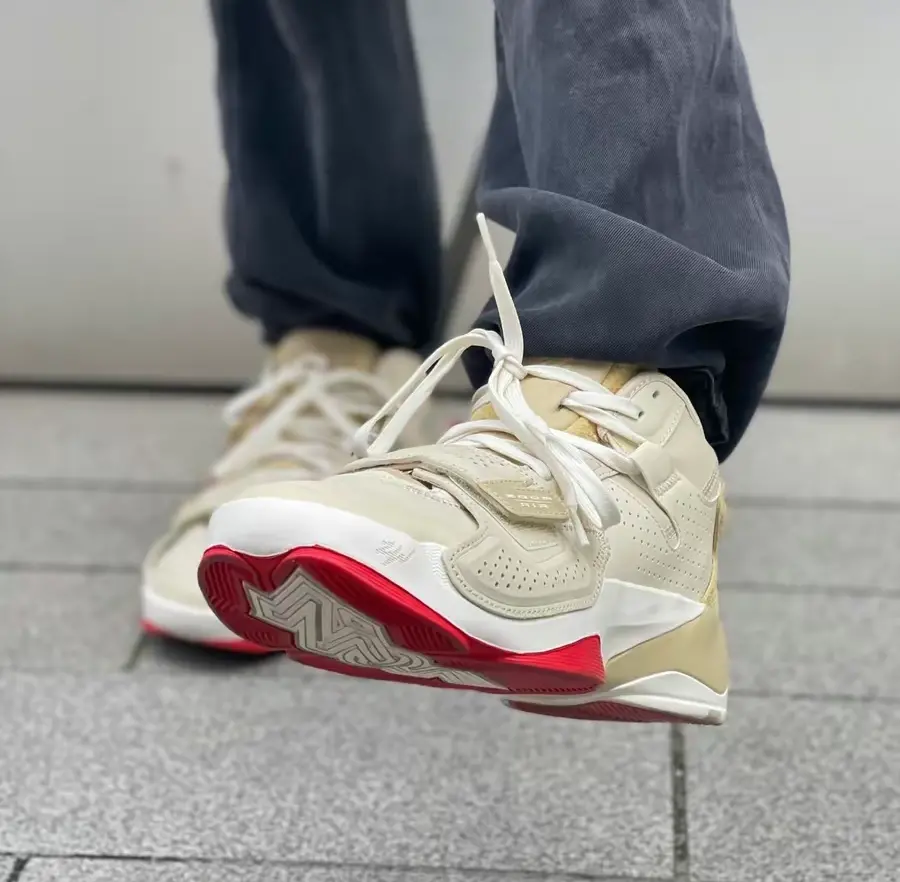 Alternative view of Giày Nike Jordan Zion 2 PF 'Cream' DO8991-217