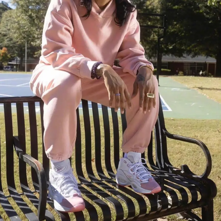 Alternative view of Giày Reebok Question Mid ' White Pink Toe' G55120