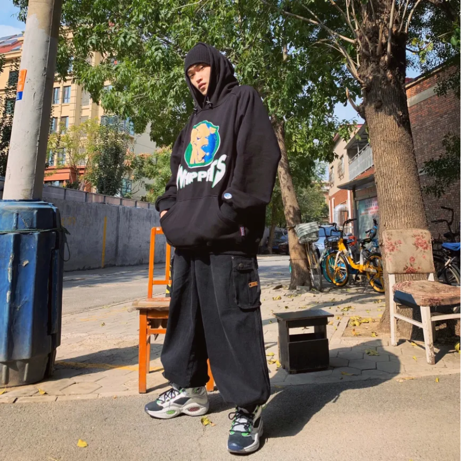 Giày Reebok Question Mid Minions Gru's Lab 'Sliver Black' FW7548 - Ảnh 3