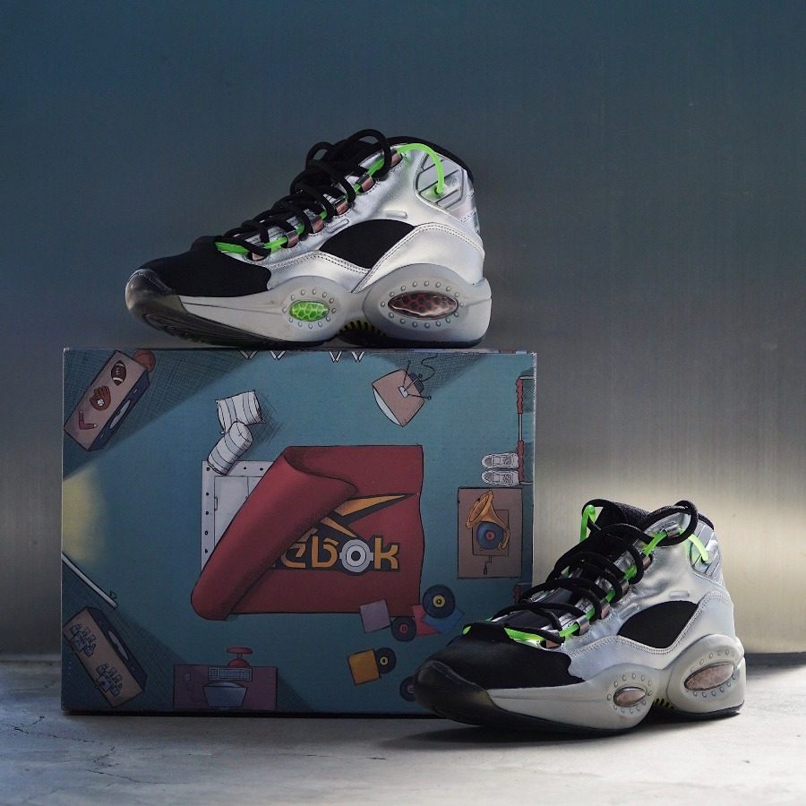 Giày Reebok Question Mid Minions Gru's Lab 'Sliver Black' FW7548 - Ảnh 6