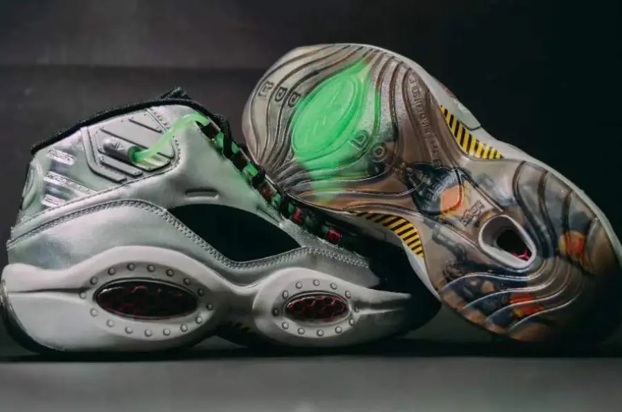 Giày Reebok Question Mid Minions Gru's Lab 'Sliver Black' FW7548 - Ảnh 5