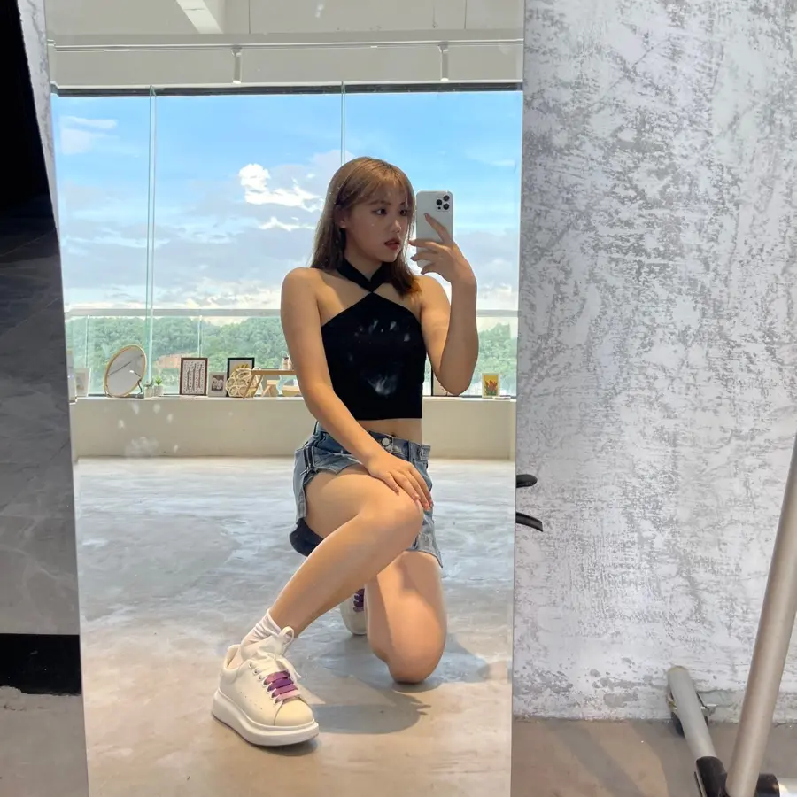Giày Alexander McQueen Wmns Oversized Sneaker 'White Violet' 650791-WHZ4N-9104 - Ảnh 4