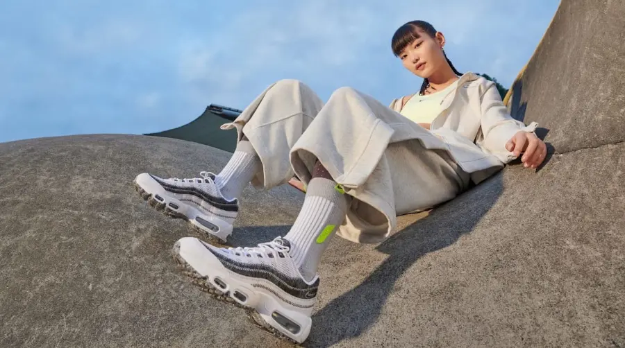 Giày Nike Air Max 95 Wmns 'Crater SE White Black' CV8830-100 - Ảnh 3