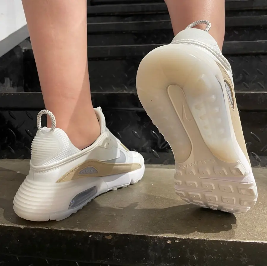 Giày Nike Air Max 2090 'White Tan Silver' DA8702-100 - Ảnh 8