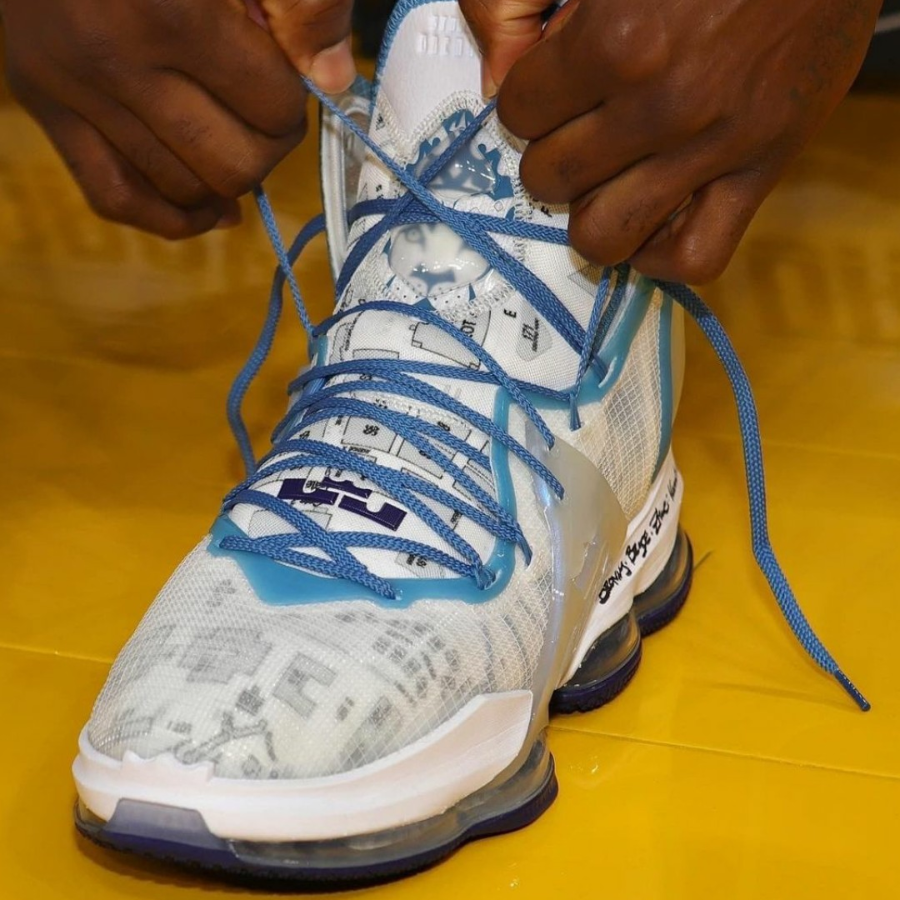 Giày Nike LeBron 19 'Space Jam' DC9338-100 - Ảnh 4