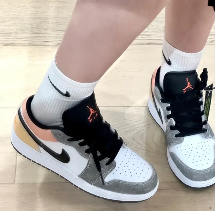 Giày Nike Air Jordan 1 Low SE GS 'Flight Club' DX4374-008 - Ảnh 5