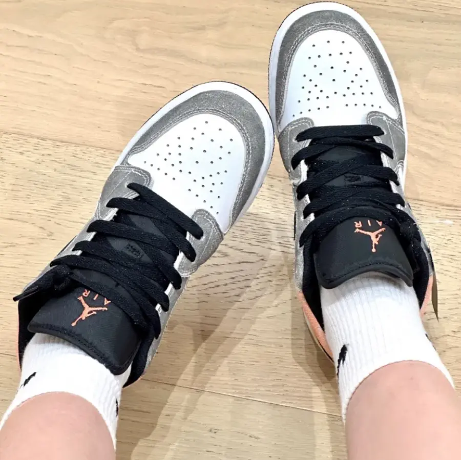 Giày Nike Air Jordan 1 Low SE GS 'Flight Club' DX4374-008 - Ảnh 4