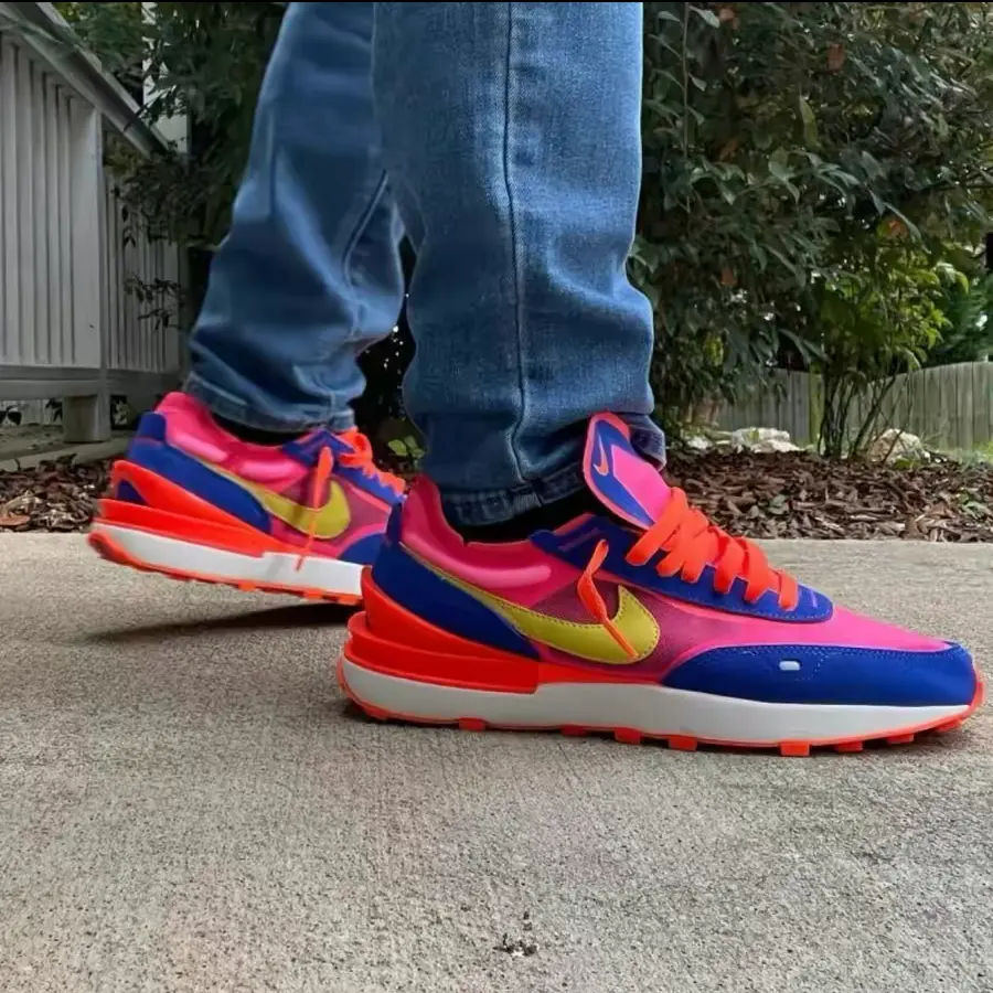 Alternative view of Giày Nike Waffle One 'Racer Blue Hyper Pink' DC2533-400