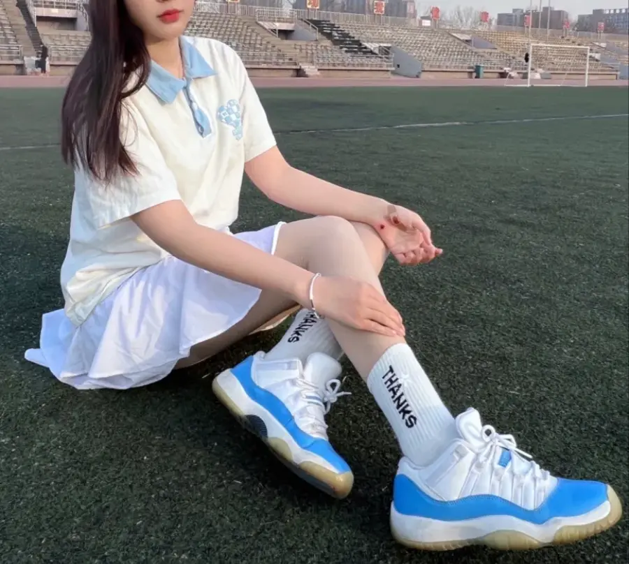 Giày Nike Air Jordan 11 Retro Low 'University Blue' 528896-106 - Ảnh 6