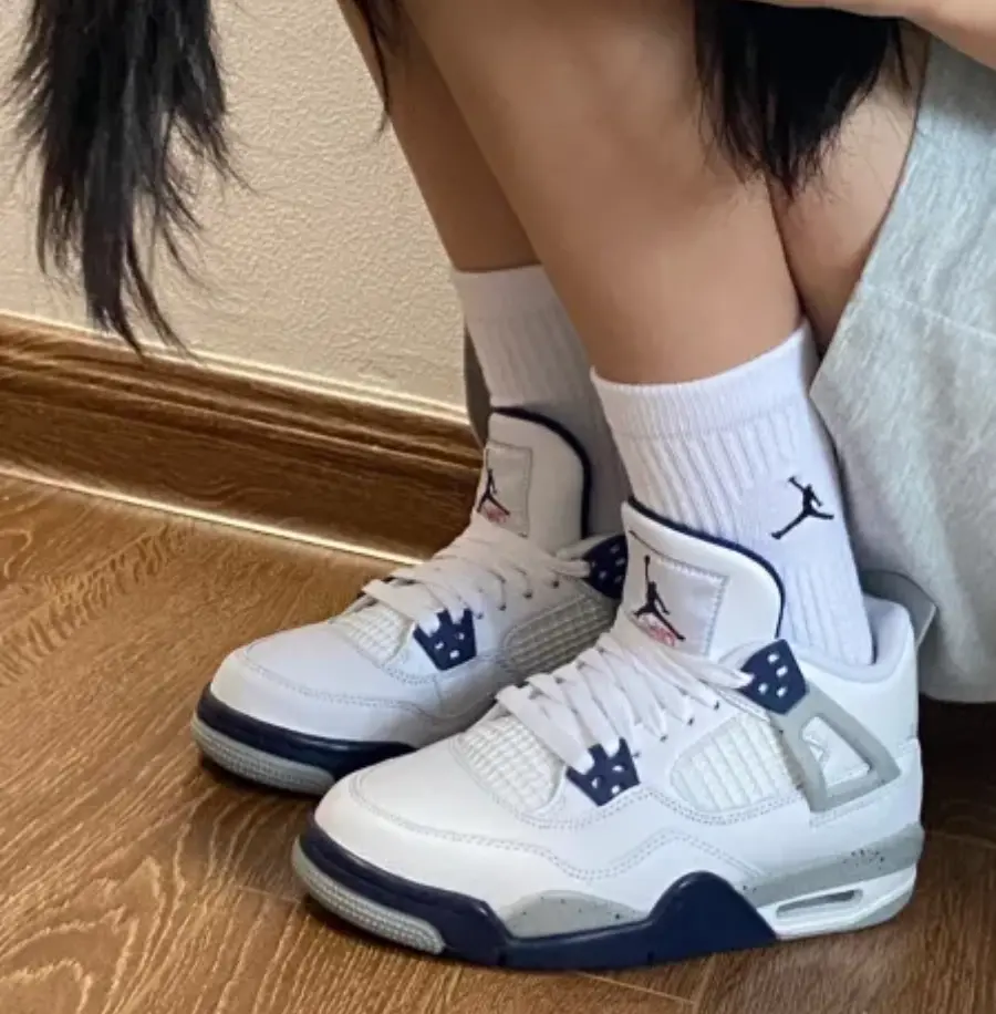 Alternative view of Giày Nike Air Jordan 4 Retro GS 'Midnight Navy' 408452-140