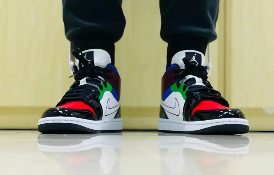 Giày Nike Wmns Air Jordan 1 Mid SE 'Multi-Color' DB5454-001 - Ảnh 5