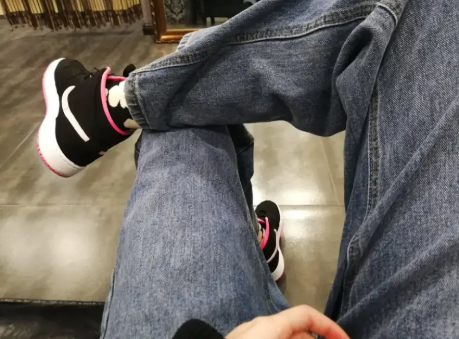 Giày Nike Air Jordan 1 Mid 'Black Digital Pink' 555112-066 - Ảnh 8