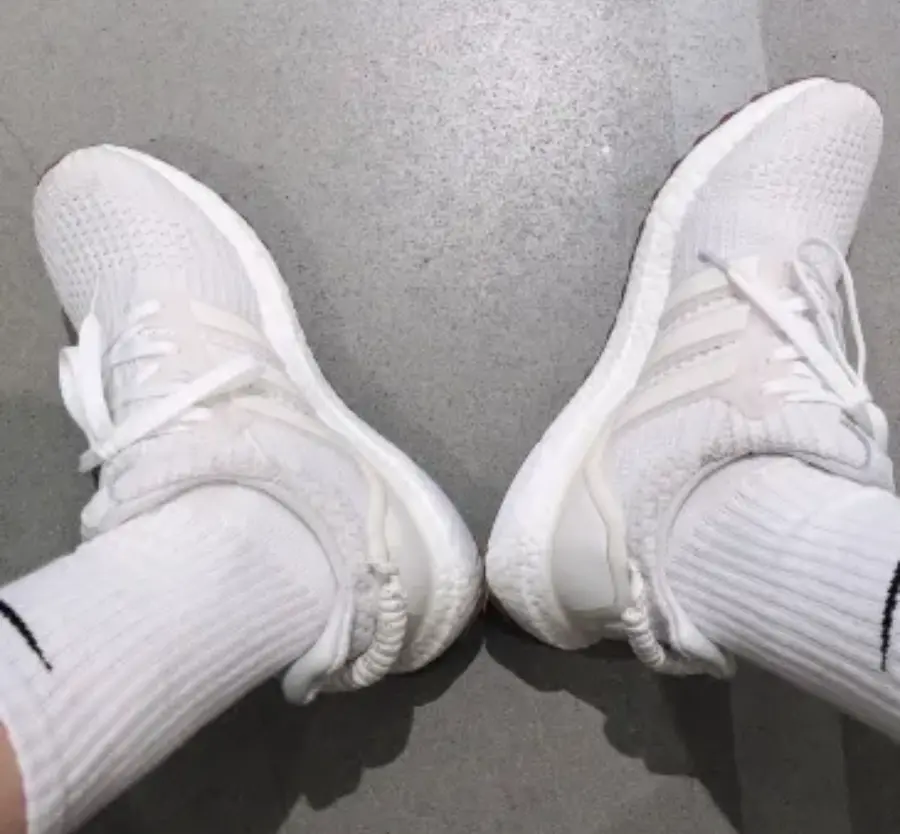 Giày Adidas Ivy Park x UltraBoost 4.0 'White Gum' GX5370 - Ảnh 6