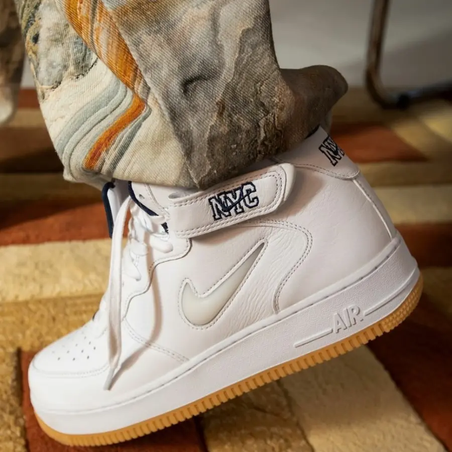 Alternative view of Giày Nike Air Force 1 Mid Jewel NYC 'White Navy Blue' DH5622-100