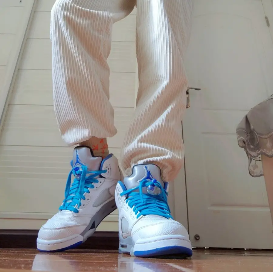Alternative view of Giày Nike Air Jordan 5 Retro GS 'Stealth 2.0' 440888-140