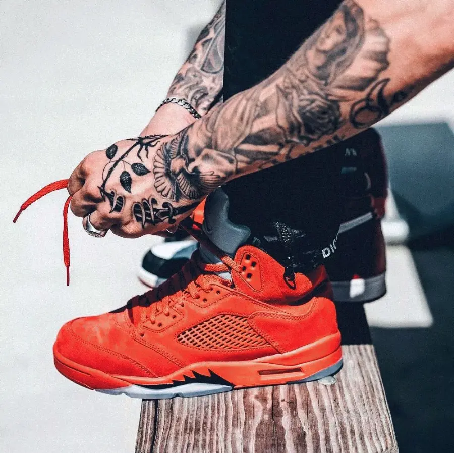 Alternative view of Giày Air Jordan 5 Retro 'Red Suede' 136027-602