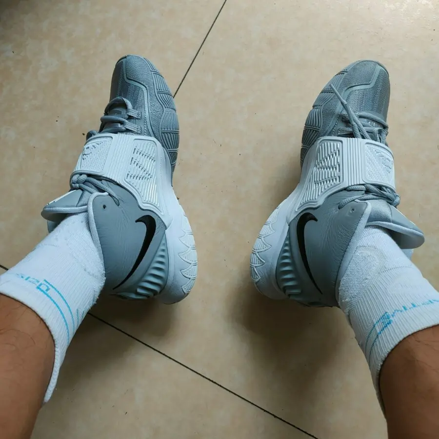 Alternative view of Giày Nike Kyrie 6 Team 'Wolf Grey' CW4142-003