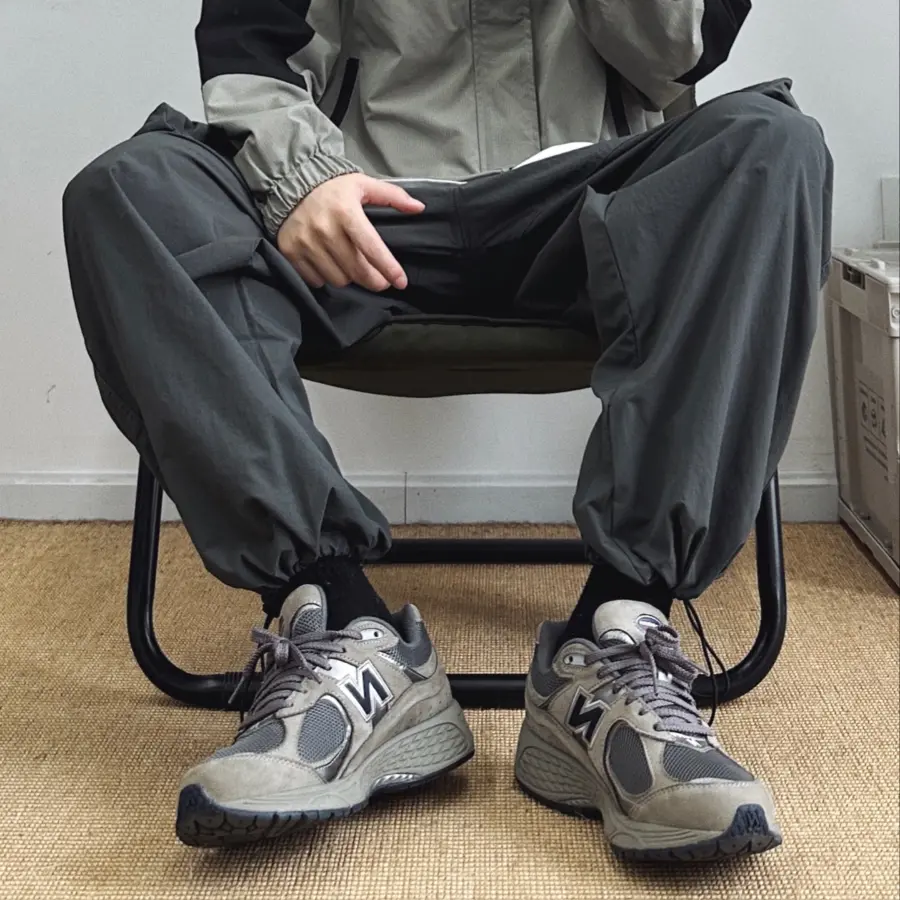 Alternative view of Giày New Balance 2002R 'Light Grey' M2002RA