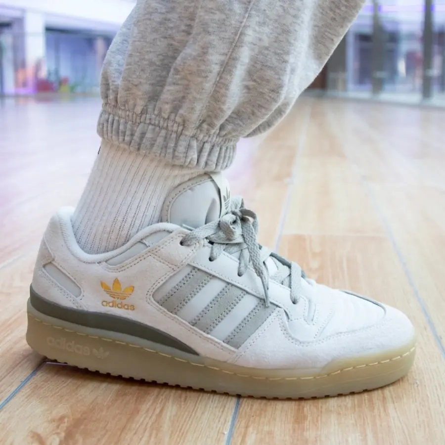 Alternative view of Giày Adidas Forum Low 'Talc' HQ7096
